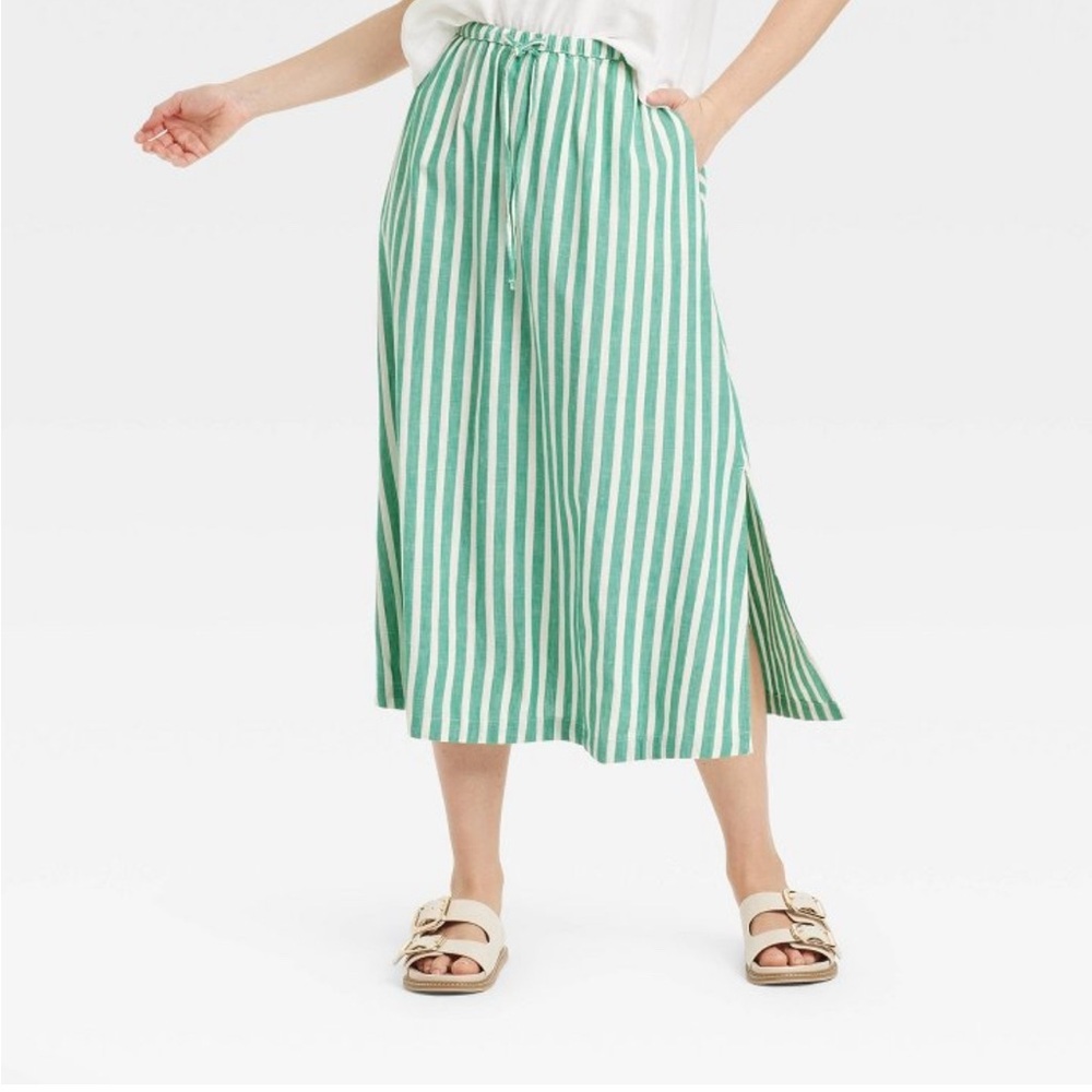 Green and White Striped Women's Skirt NWT Universal Thread Size Large